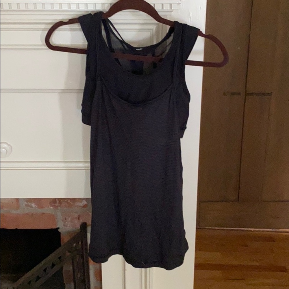 Lululemon tank with built in bra
